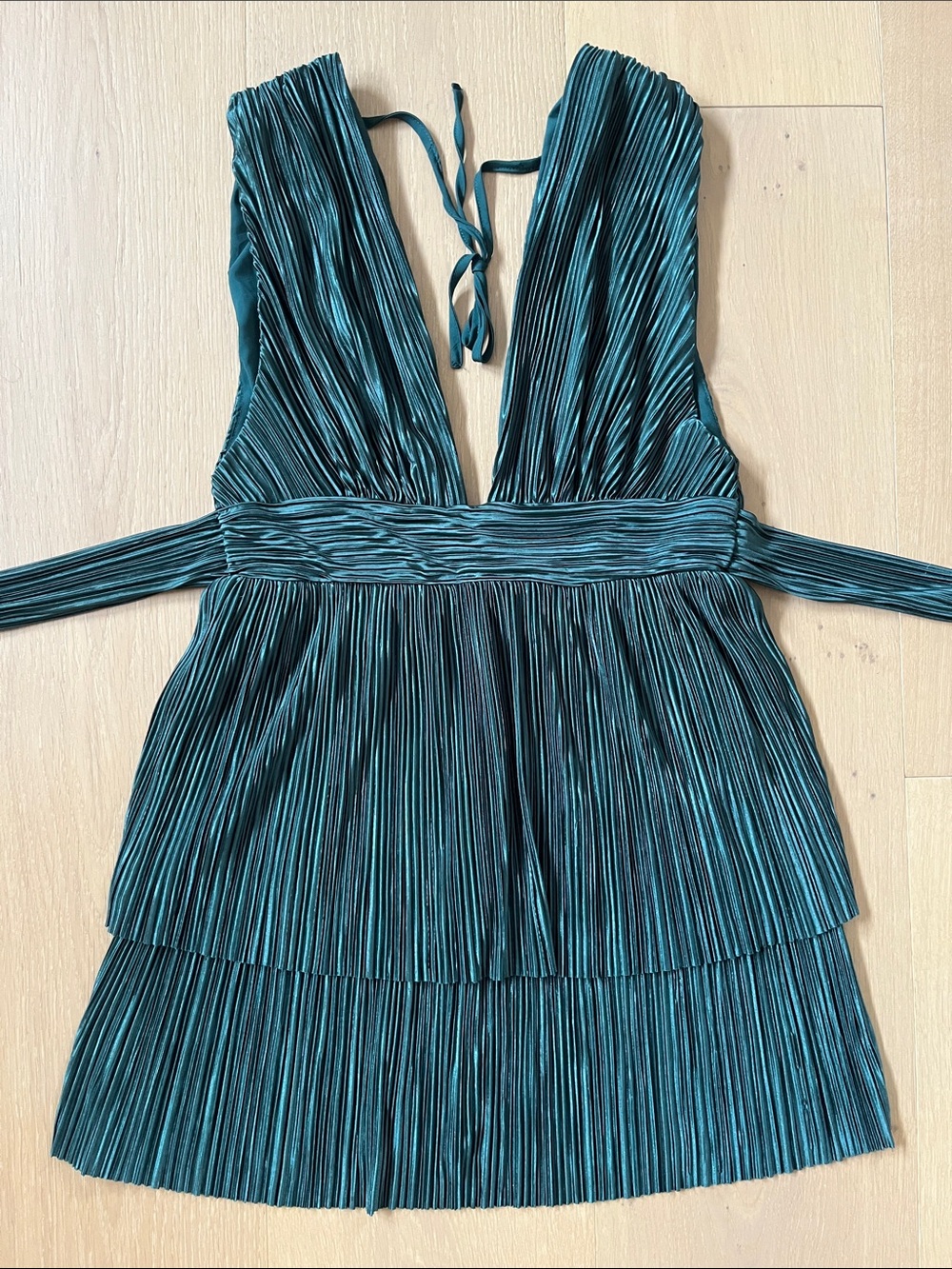 Emerald Green Plunge V-Neck Pleated Satin Mini Dress Women's Medium Large